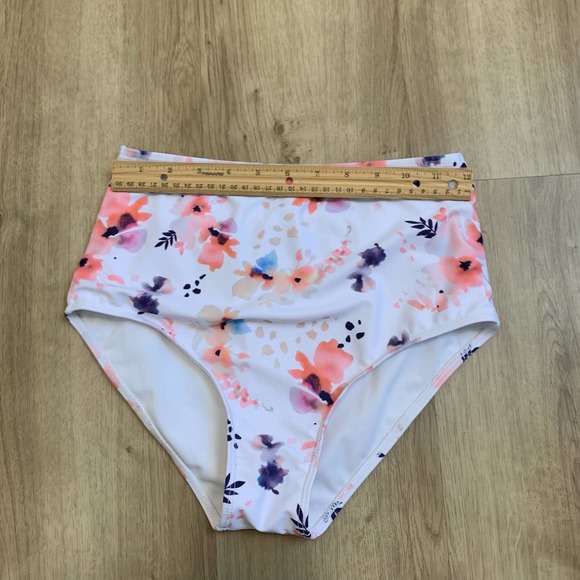 Womens Bikini Bottoms Size XS Floral White Pink Swim Summer Pool Beach Vacation - Picture 8 of 14